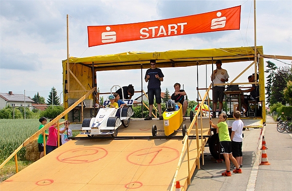Das Seifenkistenrennen in Straßkirchen kann bereits auf eine 14-jährige Geschichte zurückblicken.