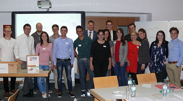 Wer aber Interesse an unternehmerischen Themen hat oder bei den JuMPs mitmachen möchte: Es sind noch Plätze frei!