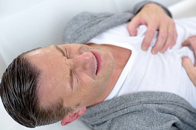 Achtung Lebensgefahr: Arteriosklerose kann zu Gefäßverschlüssen und damit zu Herzinfarkt und Schlaganfall führen. Foto: djd/Telcor Arginin-Forschung/auremar-Fotolia