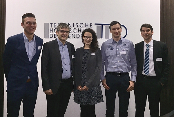 Die Redner des Symposiums: Peter Apfelbeck (Weiterbildungsreferent der THD), Prof. Dr. Andreas Grzemba (Studiengangsleiter des Master Cyber Security), Bianca Sum (Zentrum Digitalisierung.Bayern), Dr. Felix Mederer (Continental A.D.C. Automotive Distance Control Systems GmbH), Dr. Thomas Nowey (Syskron Holding)