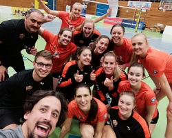 Auch in Dresden durfte NawaRo am Ende jubeln. Die Freude über den 3:1 Erfolg war den Mädels anzusehen - Foto: NawaRo