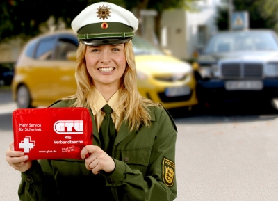 Der Verbandkasten gehört in jedes Auto. Foto: amp/GTÜ