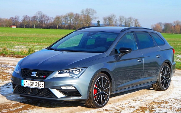 Seat Leon 300 Cupra ST. - Foto: amp