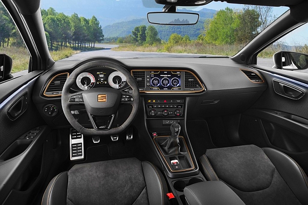 Seat Leon 300 Cupra ST. - Foto: amp