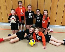 Die erfolgreichen U12-Spielerinnen des FTSV Straubing (Foto: Knipfel)