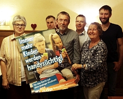 Der ÖDP-Kreisvorstand von links nach rechts: Maria Stauber, Hans Giebisch, Bernhard Suttner, Dr. Michael Röder, Michael Hirtreiter