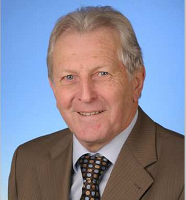 Anton Drexler mit der Kommunalen Verdienstmedaille in Bronze