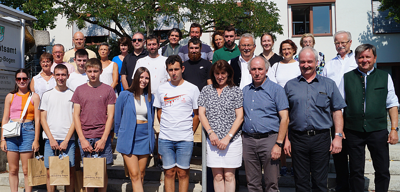 Gäste aus Abos im Landratsamt Straubing-Bogen