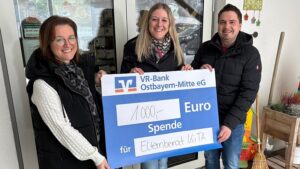 Theatergruppe Sankt Englmar e. V. spendet Kindertagesstätte 1.000 Euro