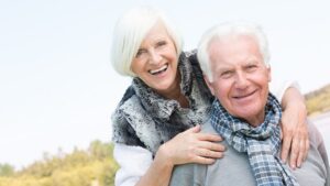 Osteoporose: So bleiben Knochen im Alter stark