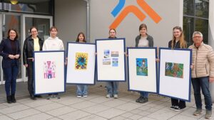 Kunst, die bewegt: Schüler zeigen starke Botschaften in der Klinik