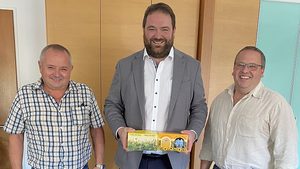 4.000 Bienenvölker im Landkreis Straubing-Bogen: Imker bringen Honig und Sorgen mit